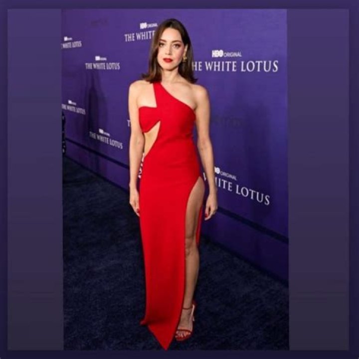 Aubrey Kate Height, Weight, Net Worth, Age, Birthday, Wikipedia, Who, Instagram, Biography