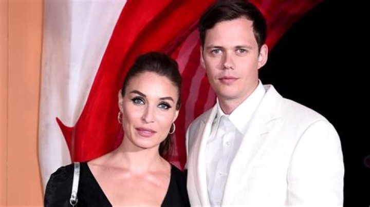 Bill Skarsgard Has a Girlfriend, Is She His Wife? What about his net worth?