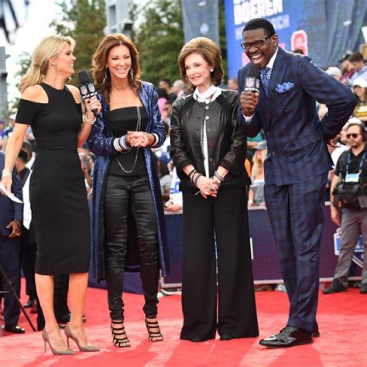 Charlotte Jones Anderson Height, Weight, Net Worth, Age, Birthday, Wikipedia, Who, Nationality, Biography