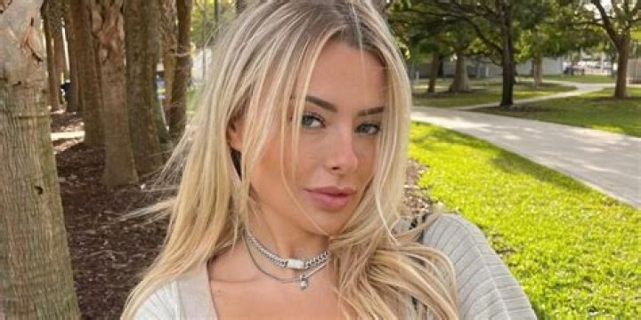 Corinna Kopf (Instagram Star) Wiki, Biography, Age, Height, Weight, Boyfriend, Net Worth, Career, Facts