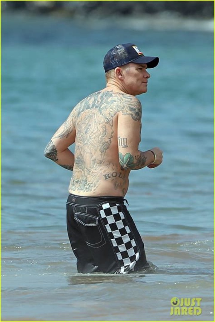 Dave Mirra: Wife, net worth, tattoos, smoking & body facts