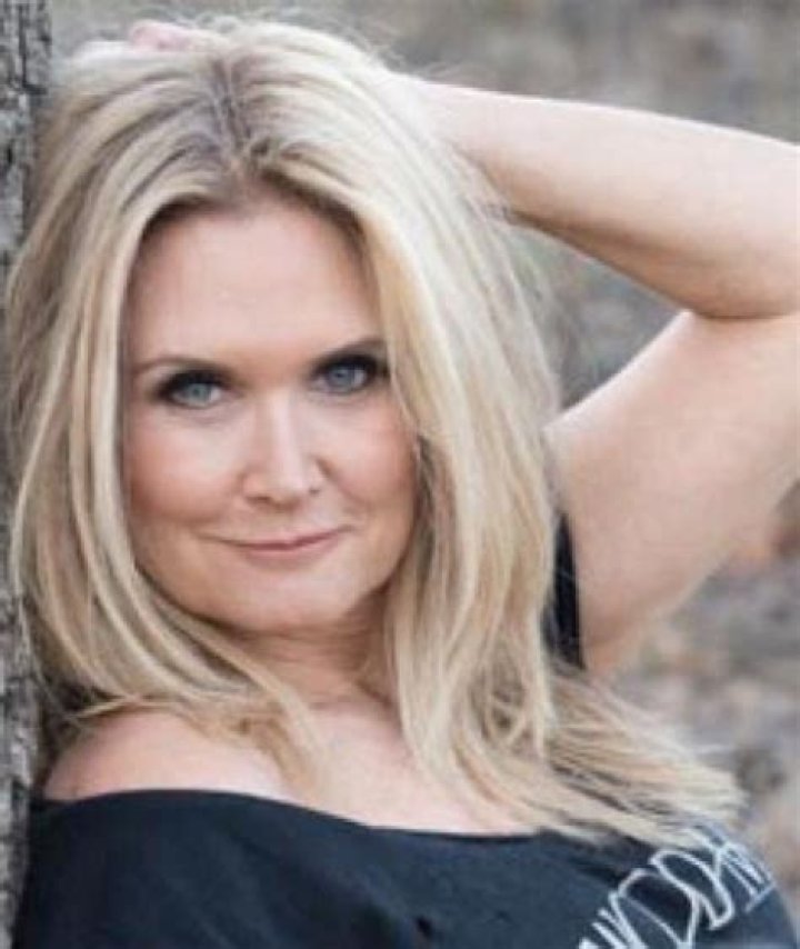 Heidi Kozak Net Worth