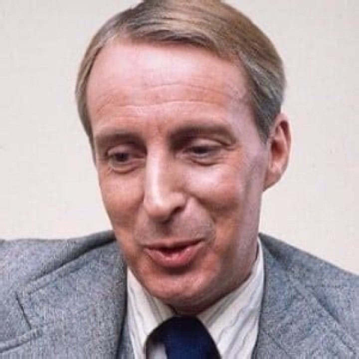 Ian Richardson Net Worth