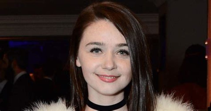 Jessica Barden Height, Weight, Body Measurements, Bra Size, Shoe Size