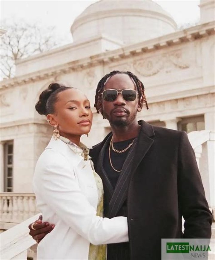 
Mr Eazi has made a case for women with small backside 