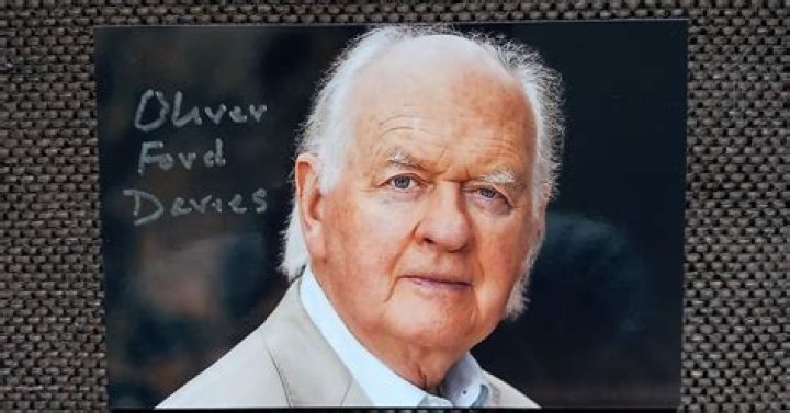 Oliver Ford Davies Net Worth