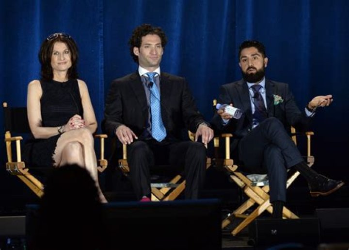 Roh Habibi Net Worth