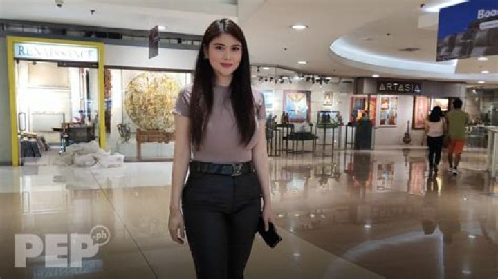 What Is The Age Of Ana Jalandoni? Meet The Actress On Instagram