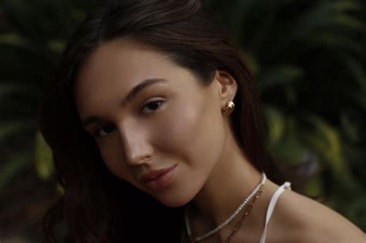 Who Is Bella Davis Aka Gabriella Magnusson? Everything To Know About Joel Kinnaman Accuser